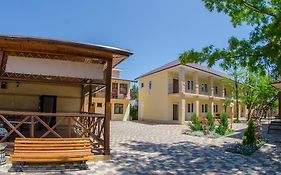 Guest House Primorskaya 25